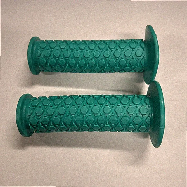BICYCLE GREEN GRIPS FITS BMX SCHWINN HUFFY MURRAY GIRLS OTHERS NOS