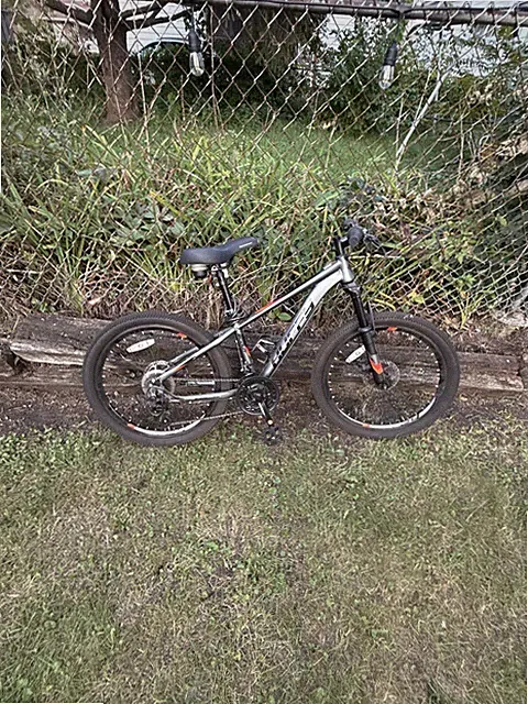 Huffy 54329 Scout 24 inch Hardtail 21-Speed Mountain Bike for Men - Gray
