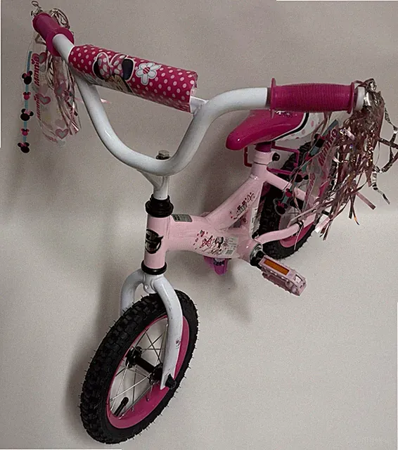 Huffy Disney Minnie Mouse 12 Kids Bike No Training Wheels