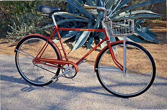 Huffy Relay Coaster Brake 1-speed 1975 vintage Ohio USA auburn w/ pinstripes