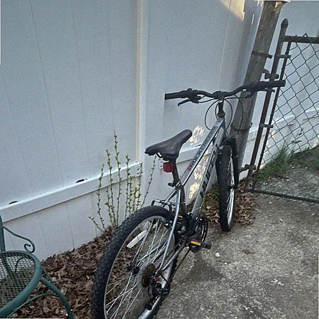 Huffy Rock Creek 20 in BMX Bike 1-Speed V-Brake Riser Bar Gray/Black