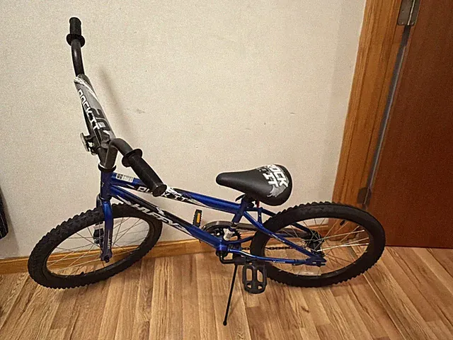 Huffy Rock It 20in BMX Bike Blue/Black Coaster Brake 1-Speed BMX