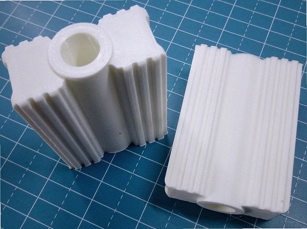 New 1970's - 1980's Huffy child's bicycle 1/2" pedals white - READ DESCRIPTION