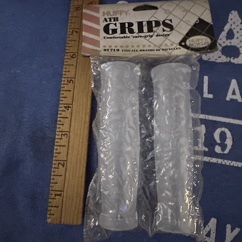 NOS HUFFY ATB CLEAR BICYCLE BIKE GRIPS FOR SCHWINN HUFFY 91719 70s 80s
