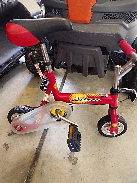 Vintage Huffy Hear No Evil Micro Stunt Bike.