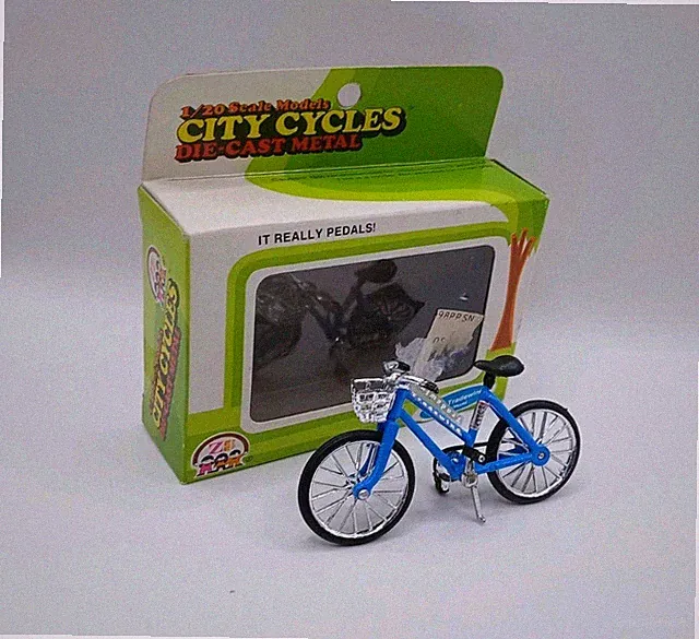 Vintage Huffy Tradewind City Cycles Die-Cast 1975 Zee Toys 1/20 Bicycle Toy