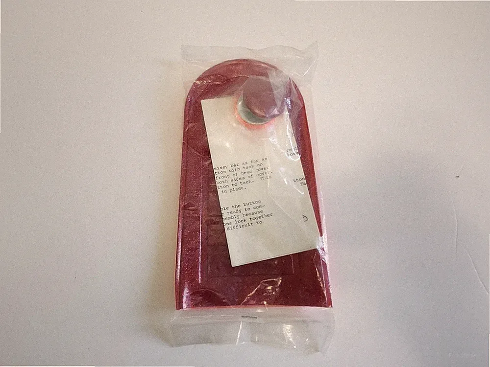 VINTAGE MUSCLE BIKE BICYCLE SISSY BAR HEADREST COVER NOS HUFFY RED GLITTER PAD