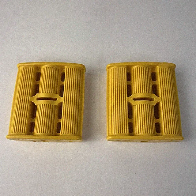 VINTAGE TRICYCLE PEDALS YELLOW 7/16" ID FITS ELGIN COLSON MURRAY HUFFY AMF NOS