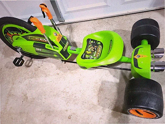 Vtg Huffy Green Machine 20" pneumatic front wheel Ride Spin Slide 98148 York PA